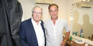 Επιστολή με καταγγελία προς το Αρσάκειο βρέθηκε στο σπίτι του Δημήτρη Λιγνάδη Επιστολή με καταγγελία προς το Αρσάκειο βρέθηκε στο σπίτι του Δημήτρη Λιγνάδη