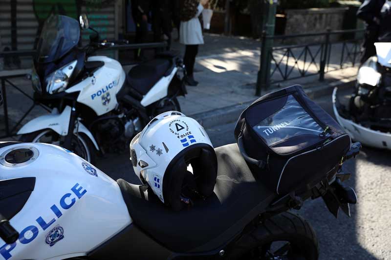 Κρήτη: Πήραν τις πινακίδες και το δίπλωμα από βουλευτή που οδηγούσε επικίνδυνα στον ΒΟΑΚ