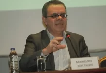 Ο Κυριάκος Μητσοτάκης σχεδιάζει εκλογές με την κοινωνία φιμωμένη