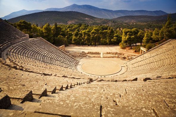 θέατρο τής Επιδαύρου